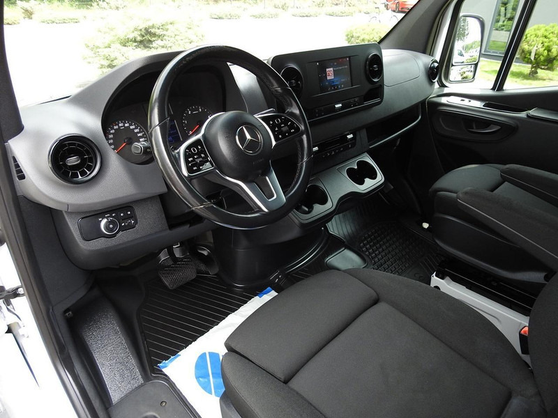 Mercedes-Benz SPRINTER FURGON BRYGADÓWKA  5 MIEJSC TEMPOMAT NAWIGACJA KLIMATYZ - Minibus, Passenger van: picture 2 Mercedes-Benz SPRINTER FURGON BRYGADÓWKA  5 MIEJSC TEMPOMAT NAWIGACJA KLIMATYZ - Minibus, Passenger van: picture 2