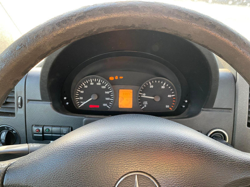 Mini artic tractor unit Mercedes-Benz Sprinter 515 - BE Mini Trekker - SZM - 3.5t: picture 11 Mini artic tractor unit Mercedes-Benz Sprinter 515 - BE Mini Trekker - SZM - 3.5t: picture 11