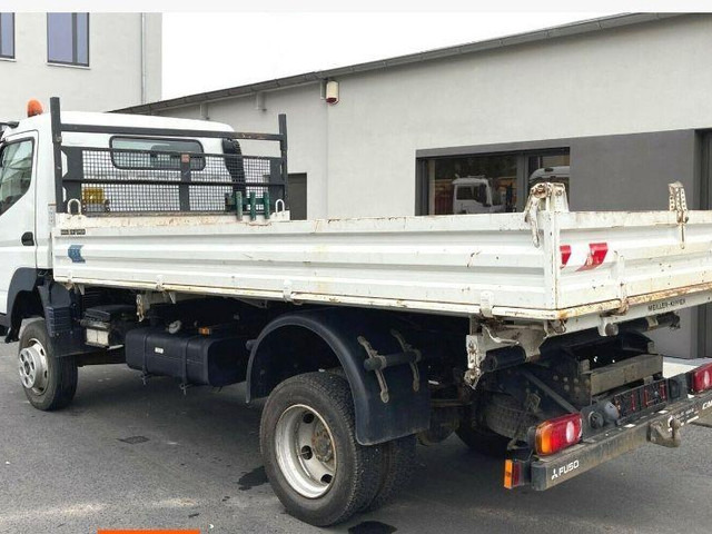 Mitsubishi Fuso 4x4 3 way tipper - Tipper: picture 3 Mitsubishi Fuso 4x4 3 way tipper - Tipper: picture 3