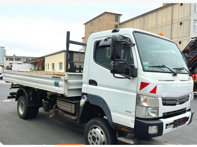 Mitsubishi Fuso 4x4 3 way tipper - Tipper: picture 2 Mitsubishi Fuso 4x4 3 way tipper - Tipper: picture 2
