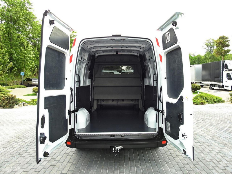 Renault MASTER FURGON BRYGADÓWKA 6 MIEJSCA TEMPOMAT NAWIGACJA KLIMATYZA leasing Renault MASTER FURGON BRYGADÓWKA 6 MIEJSCA TEMPOMAT NAWIGACJA KLIMATYZA: picture 12 Renault MASTER FURGON BRYGADÓWKA 6 MIEJSCA TEMPOMAT NAWIGACJA KLIMATYZA leasing Renault MASTER FURGON BRYGADÓWKA 6 MIEJSCA TEMPOMAT NAWIGACJA KLIMATYZA: picture 12