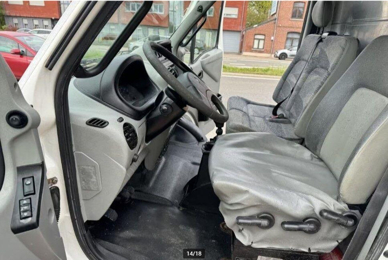 Box van Renault Mascott 2.8 Van: picture 14