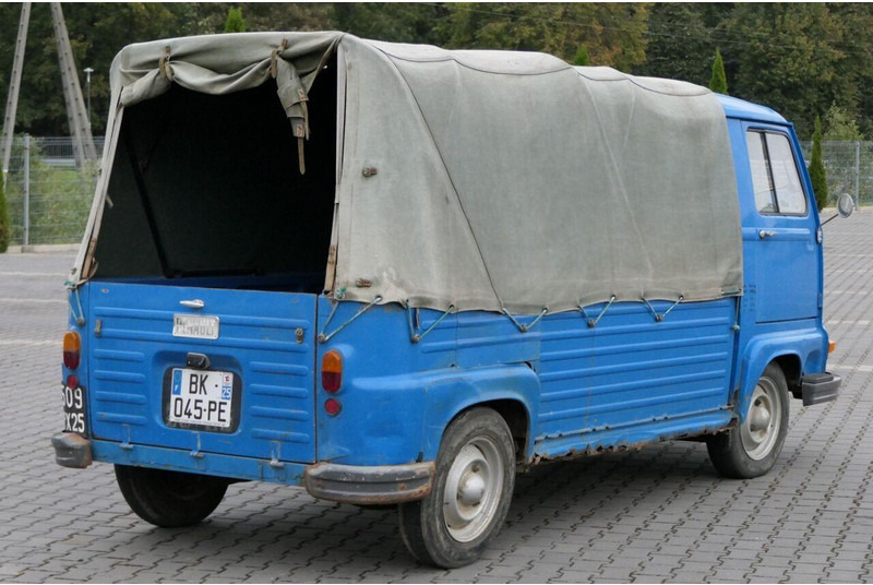 Renault R21 / ESTAFETTE 1000 / OLDTIMER / 1970 YEAR / 38 000 KM !! - Flatbed van: picture 3 Renault R21 / ESTAFETTE 1000 / OLDTIMER / 1970 YEAR / 38 000 KM !! - Flatbed van: picture 3