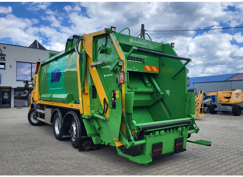 Scania P 360 - Garbage truck - Garbage truck: picture 4 Scania P 360 - Garbage truck - Garbage truck: picture 4