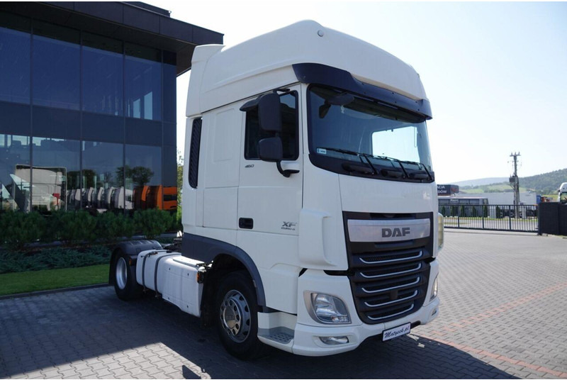 DAF XF 460 / MANUAL / STANDARD / SUPER SPACE CAB / EURO 6 - Tractor unit: picture 2 DAF XF 460 / MANUAL / STANDARD / SUPER SPACE CAB / EURO 6 - Tractor unit: picture 2