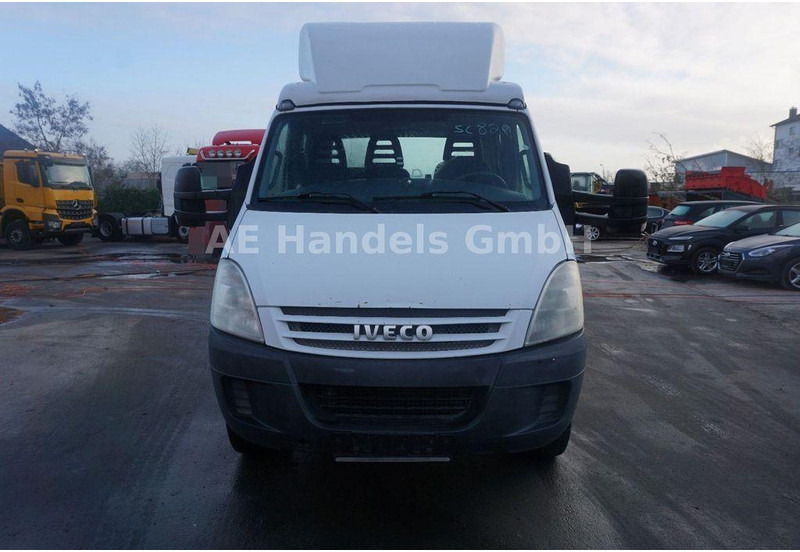 Iveco 65C18D Tractor - Tractor unit: picture 2 Iveco 65C18D Tractor - Tractor unit: picture 2