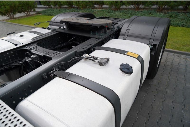 Tractor unit Mercedes-Benz ACTROS 1845: picture 12