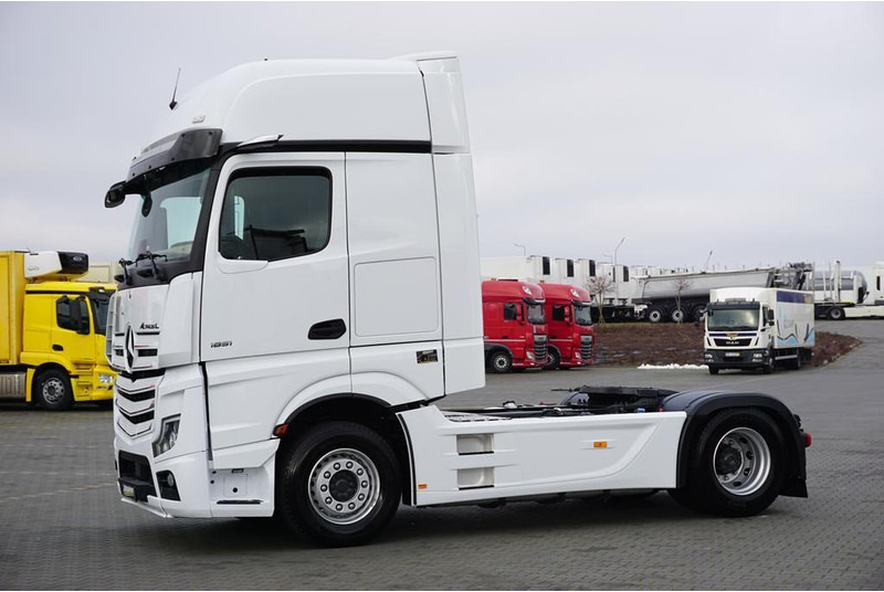 Mercedes-Benz ACTROS L / 1851 / E 6 / MP 5 / RETARDER / GIGA SPACE - Tractor unit: picture 3 Mercedes-Benz ACTROS L / 1851 / E 6 / MP 5 / RETARDER / GIGA SPACE - Tractor unit: picture 3