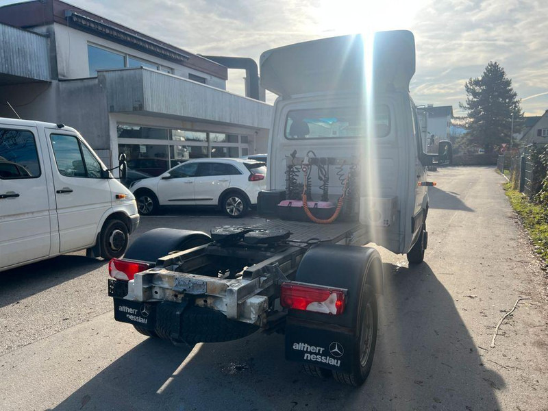 Mercedes-Benz SPRINTER 519 - Tractor unit: picture 3 Mercedes-Benz SPRINTER 519 - Tractor unit: picture 3