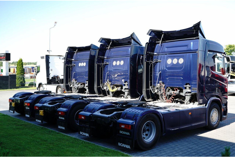 Scania R 450 / RETARDER / NISKA KABINA / PO KONTRAKCIE SERWISOWYM - Tractor unit: picture 5 Scania R 450 / RETARDER / NISKA KABINA / PO KONTRAKCIE SERWISOWYM - Tractor unit: picture 5