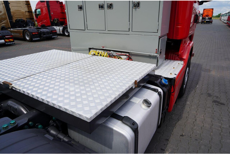 Tractor unit Scania R 580 / V8 / 6x4 / DMC: 150.000 KG / RETARDER / I-PARK COOL / PE: picture 18 Tractor unit Scania R 580 / V8 / 6x4 / DMC: 150.000 KG / RETARDER / I-PARK COOL / PE: picture 18