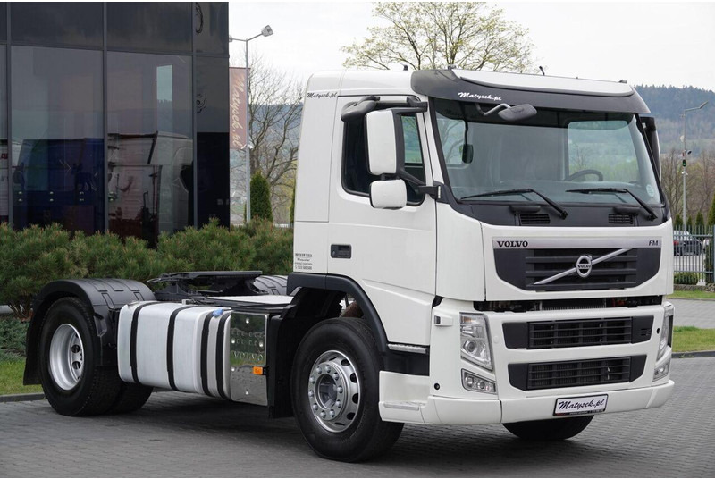 Volvo FM 380 / PEŁNY ADR / MAŁY PRZEBIEG / SPROWADZONY - Tractor unit: picture 2 Volvo FM 380 / PEŁNY ADR / MAŁY PRZEBIEG / SPROWADZONY - Tractor unit: picture 2