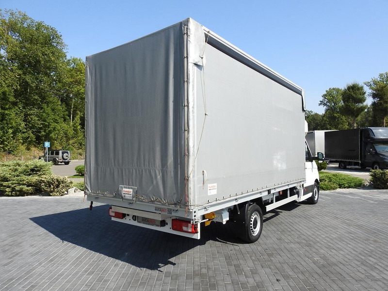 Volkswagen CRAFTER PLANDEKA 10 PALET WEBASTO TEMPOMAT KLIMATYZACJA LEDY 18 - Curtain side van: picture 3 Volkswagen CRAFTER PLANDEKA 10 PALET WEBASTO TEMPOMAT KLIMATYZACJA LEDY 18 - Curtain side van: picture 3