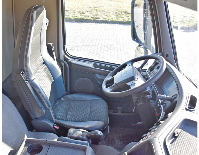 Dropside/ Flatbed truck, Crane truck Volvo FM 410: picture 13