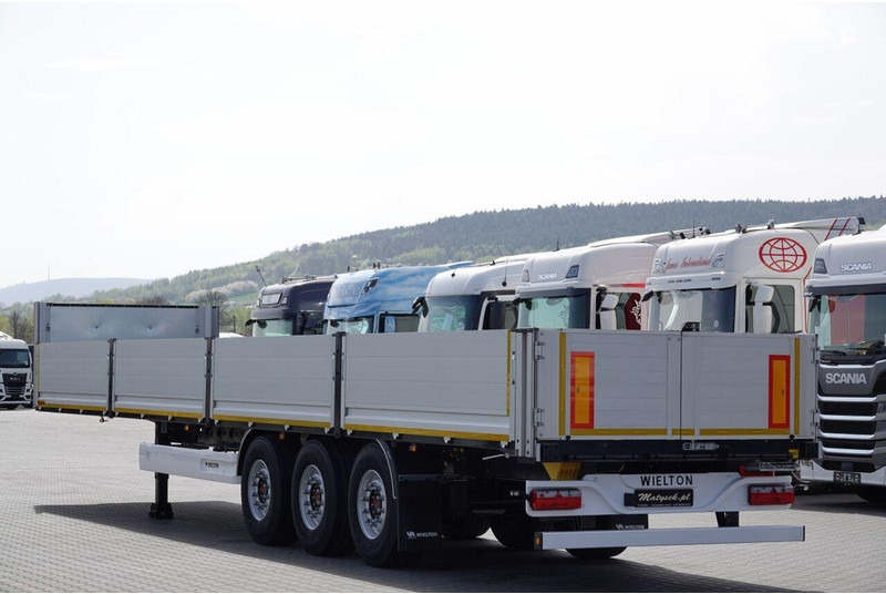 Wielton - Dropside/ Flatbed semi-trailer: picture 4 Wielton - Dropside/ Flatbed semi-trailer: picture 4