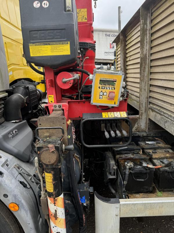 Iveco 18 Ton 180E25 Flat with Fassi Crane - Dropside/ Flatbed truck: picture 4 Iveco 18 Ton 180E25 Flat with Fassi Crane - Dropside/ Flatbed truck: picture 4