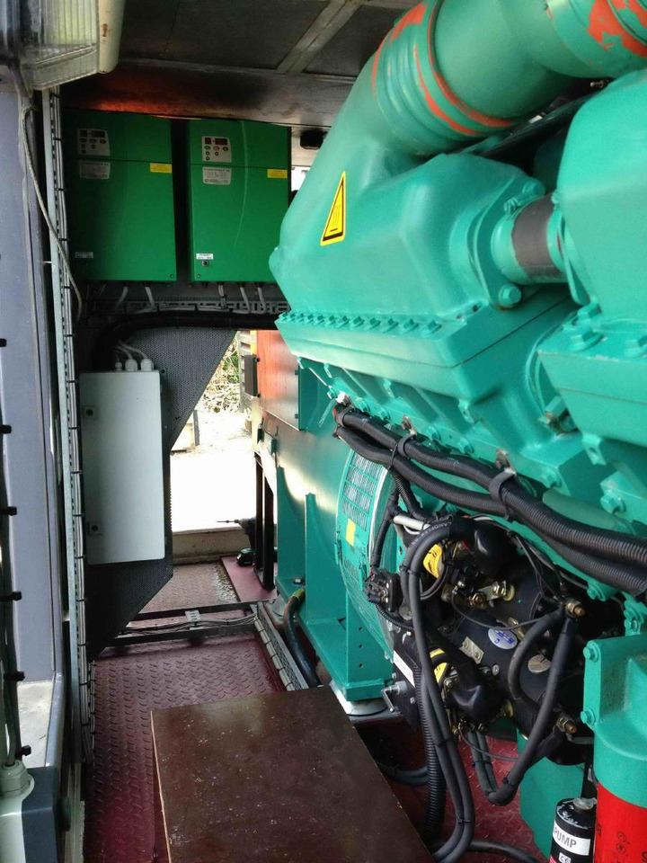 Generator set Cummins Generator 1000 KW 1250 KVA powerd by QSK45-G4 Engine: picture 12