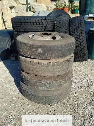 TOYOTA 4 x used 7.50-16 LT tyres on 6 studs rims for Toyota Dyna 300 - Wheel and tire package: picture 2 TOYOTA 4 x used 7.50-16 LT tyres on 6 studs rims for Toyota Dyna 300 - Wheel and tire package: picture 2