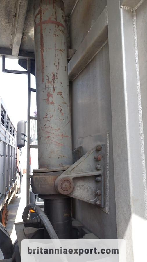 VOLVO FL7 260 Intercooler 6X2 Tipper – 26 Ton | 8 Tyres | Export Ready - Tipper: picture 5 VOLVO FL7 260 Intercooler 6X2 Tipper – 26 Ton | 8 Tyres | Export Ready - Tipper: picture 5