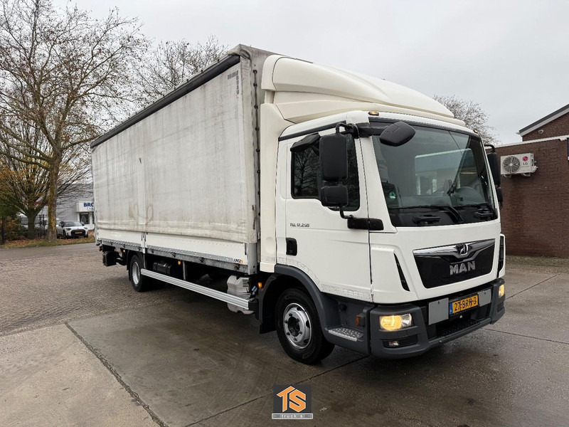 MAN TGL12.250 MANUAL - PRITSCHE PLANE - NL TOP TRUCK - Curtainsider truck: picture 3 MAN TGL12.250 MANUAL - PRITSCHE PLANE - NL TOP TRUCK - Curtainsider truck: picture 3