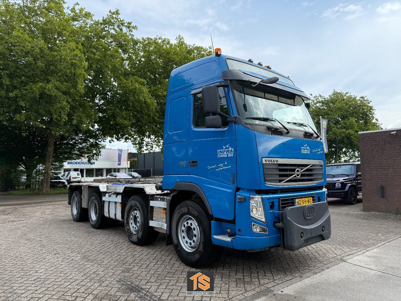 Volvo FH 460 8X4R CONTAINER - BIG AXLE - NL TOP TRUCK - TUV 1/26 - Container transporter/ Swap body truck: picture 3 Volvo FH 460 8X4R CONTAINER - BIG AXLE - NL TOP TRUCK - TUV 1/26 - Container transporter/ Swap body truck: picture 3