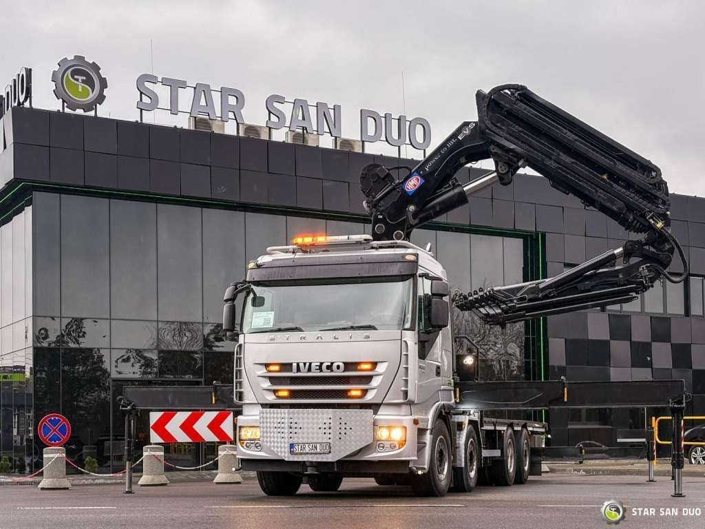 Iveco STRALIS AS320S50Y 8x2 HMF 8520-0K6 FLY JIB Winc - Crane truck: picture 1 Iveco STRALIS AS320S50Y 8x2 HMF 8520-0K6 FLY JIB Winc - Crane truck: picture 1