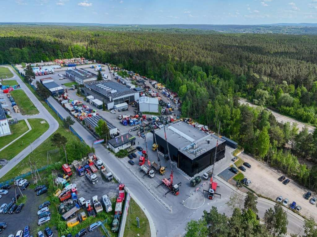 Cab chassis truck MAN TGM 13.240 4x4 BL Double Cab Camper BUS: picture 12 Cab chassis truck MAN TGM 13.240 4x4 BL Double Cab Camper BUS: picture 12