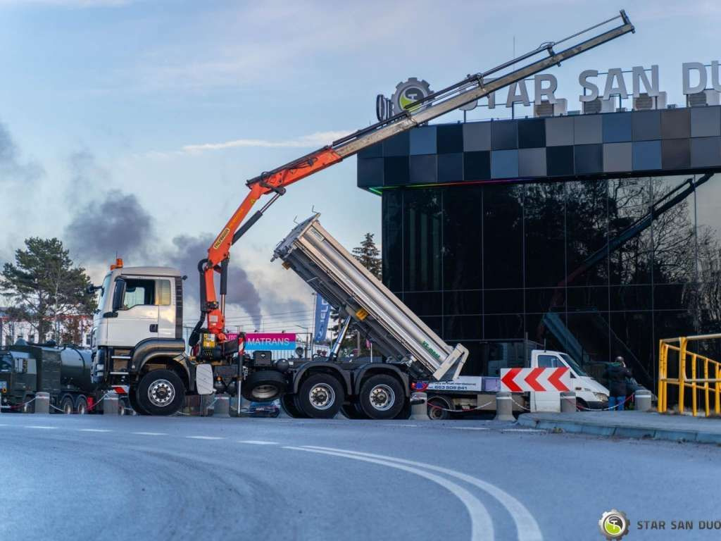 Tipper MAN  TGS 26.360 6x6 PALFINGER PK 18001 EH Crane Kipe: picture 13