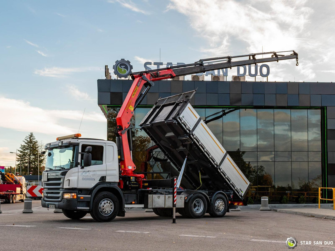 - Tipper: picture 3 - Tipper: picture 3