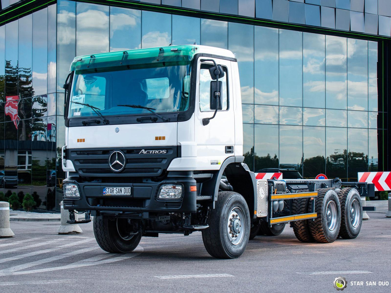 - Cab chassis truck: picture 4 - Cab chassis truck: picture 4