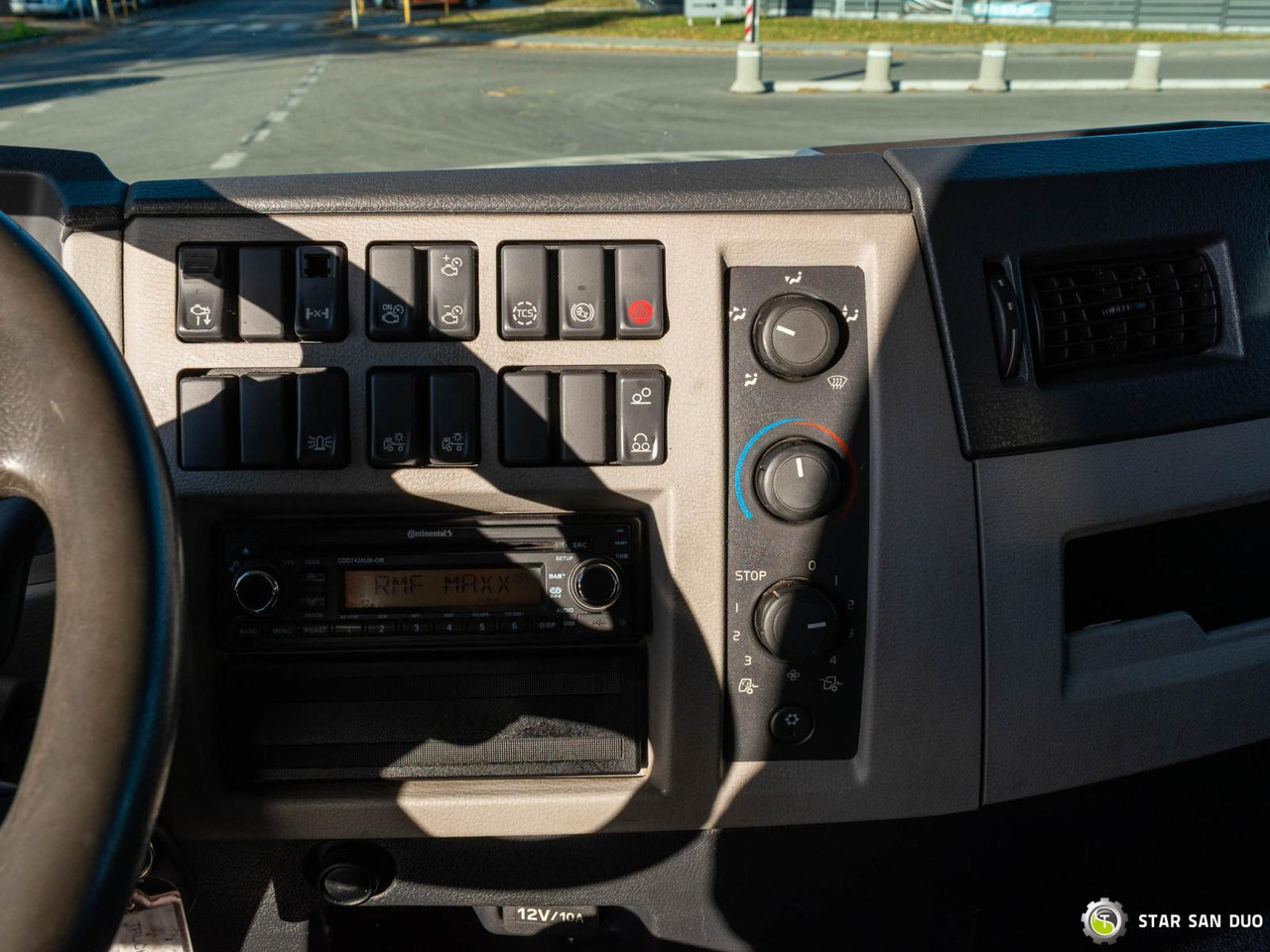 Crane truck : picture 16