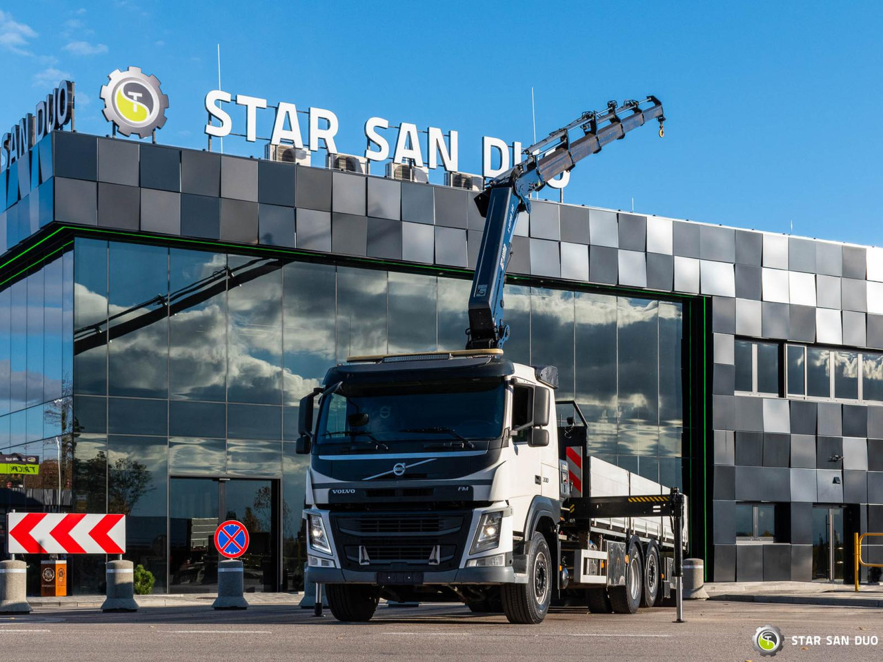 Crane truck : picture 26 Crane truck : picture 26