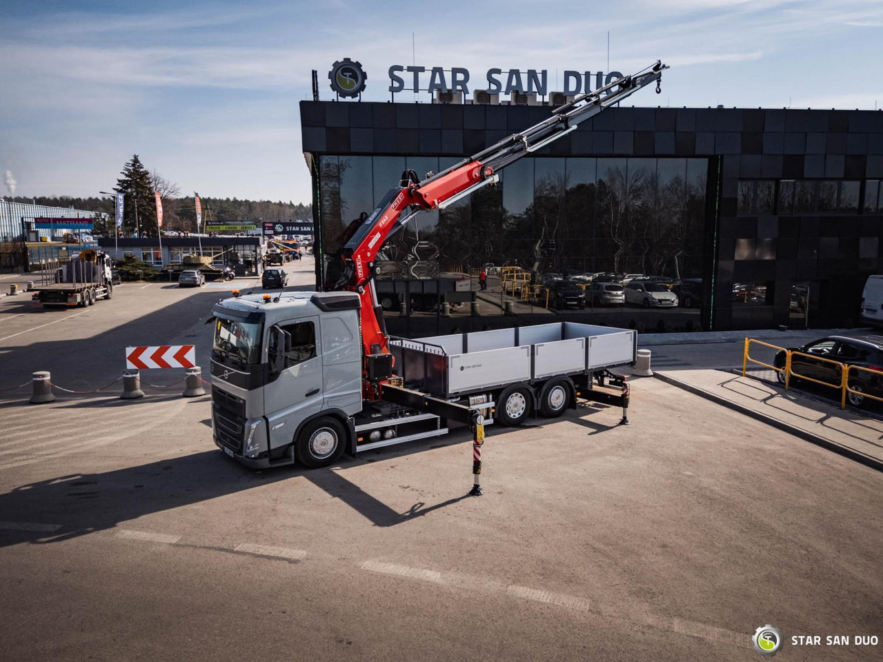 Crane truck : picture 11 Crane truck : picture 11