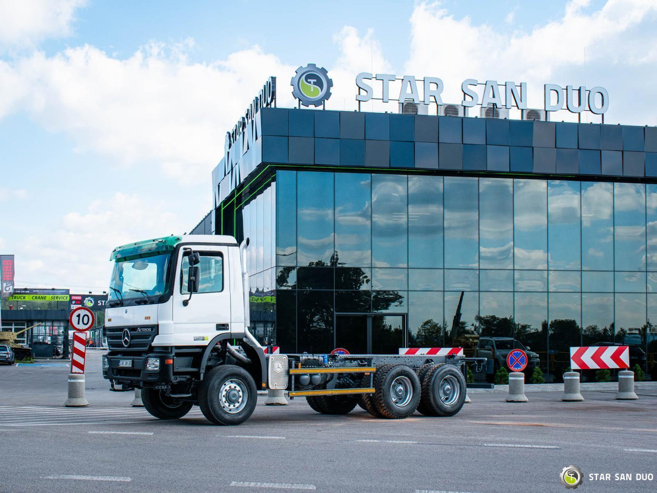 - Cab chassis truck: picture 5 - Cab chassis truck: picture 5