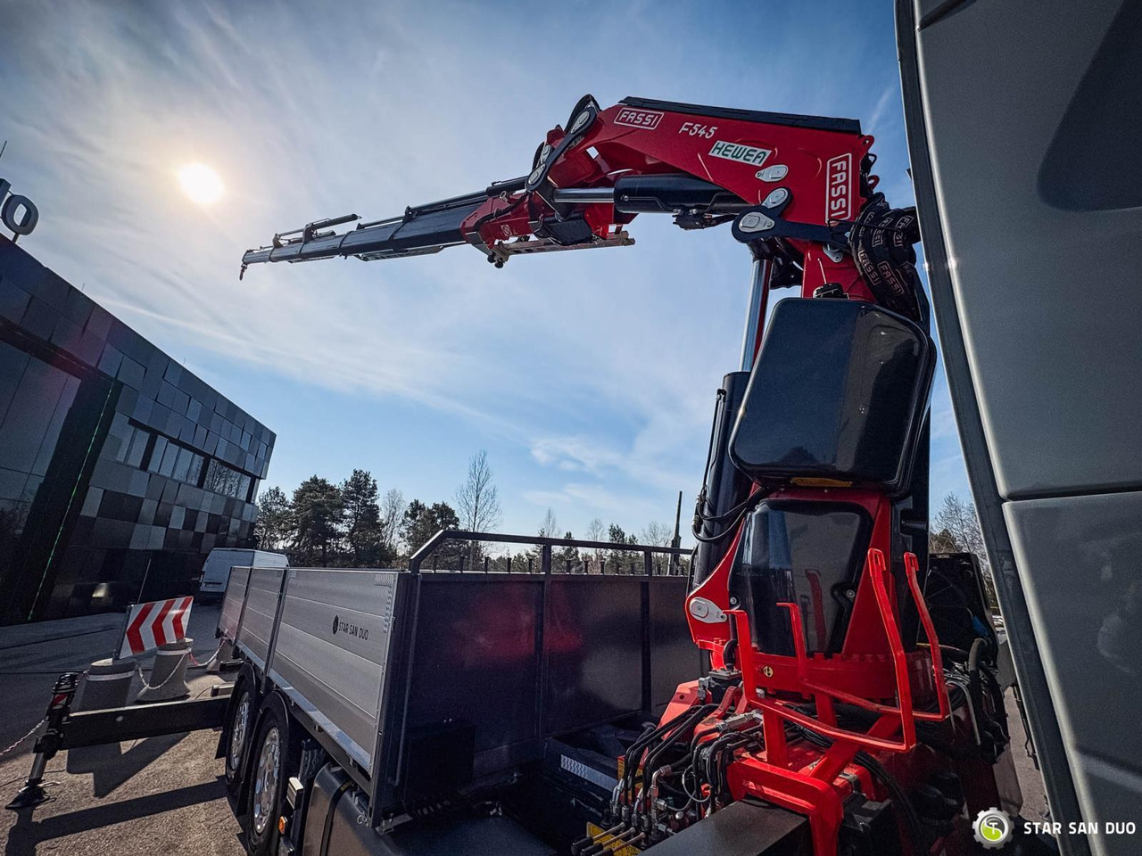 Crane truck : picture 26 Crane truck : picture 26