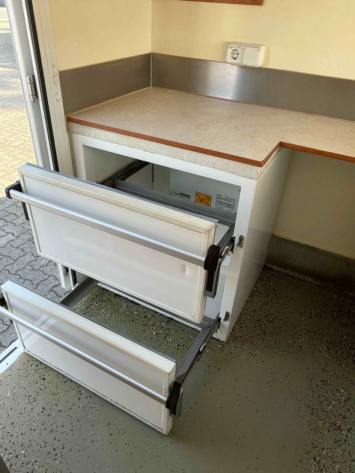 Vending truck Wochenmarktmobil RKB: picture 16 Vending truck Wochenmarktmobil RKB: picture 16