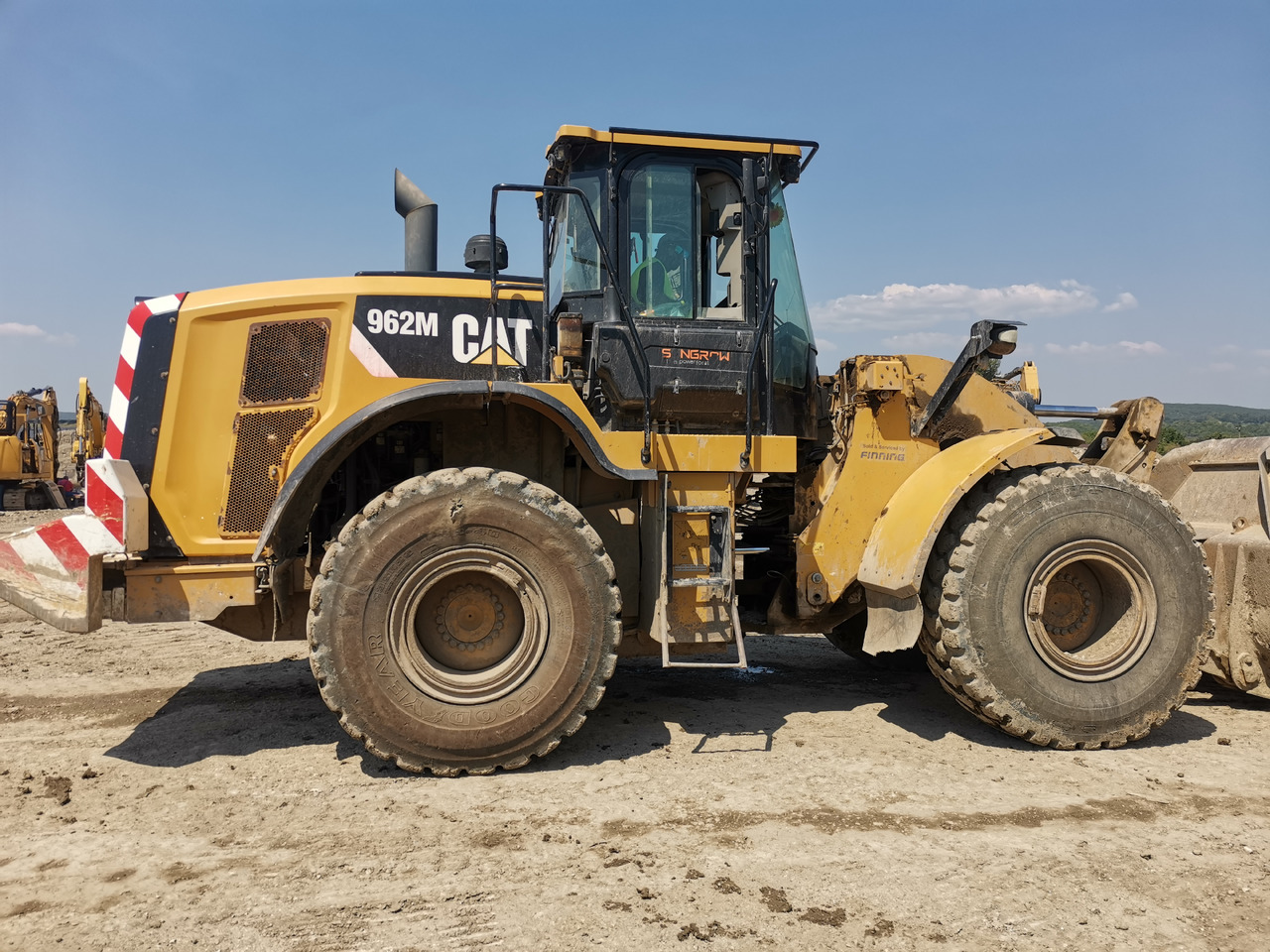 Wheel loader CAT 962 M: picture 6