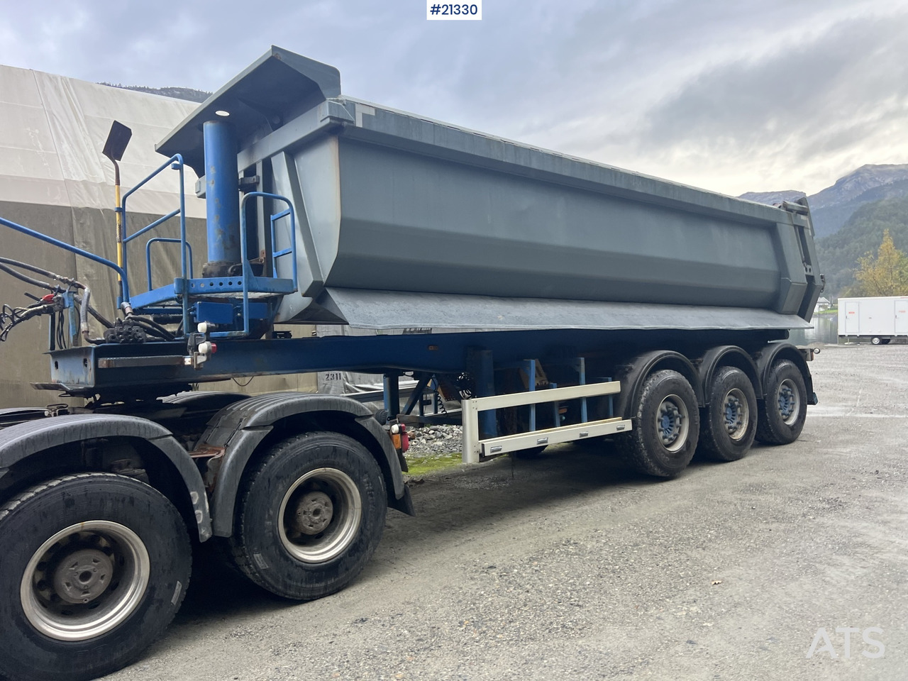 Carnehl 3 akslet tippsemi - Tipper semi-trailer: picture 4 Carnehl 3 akslet tippsemi - Tipper semi-trailer: picture 4