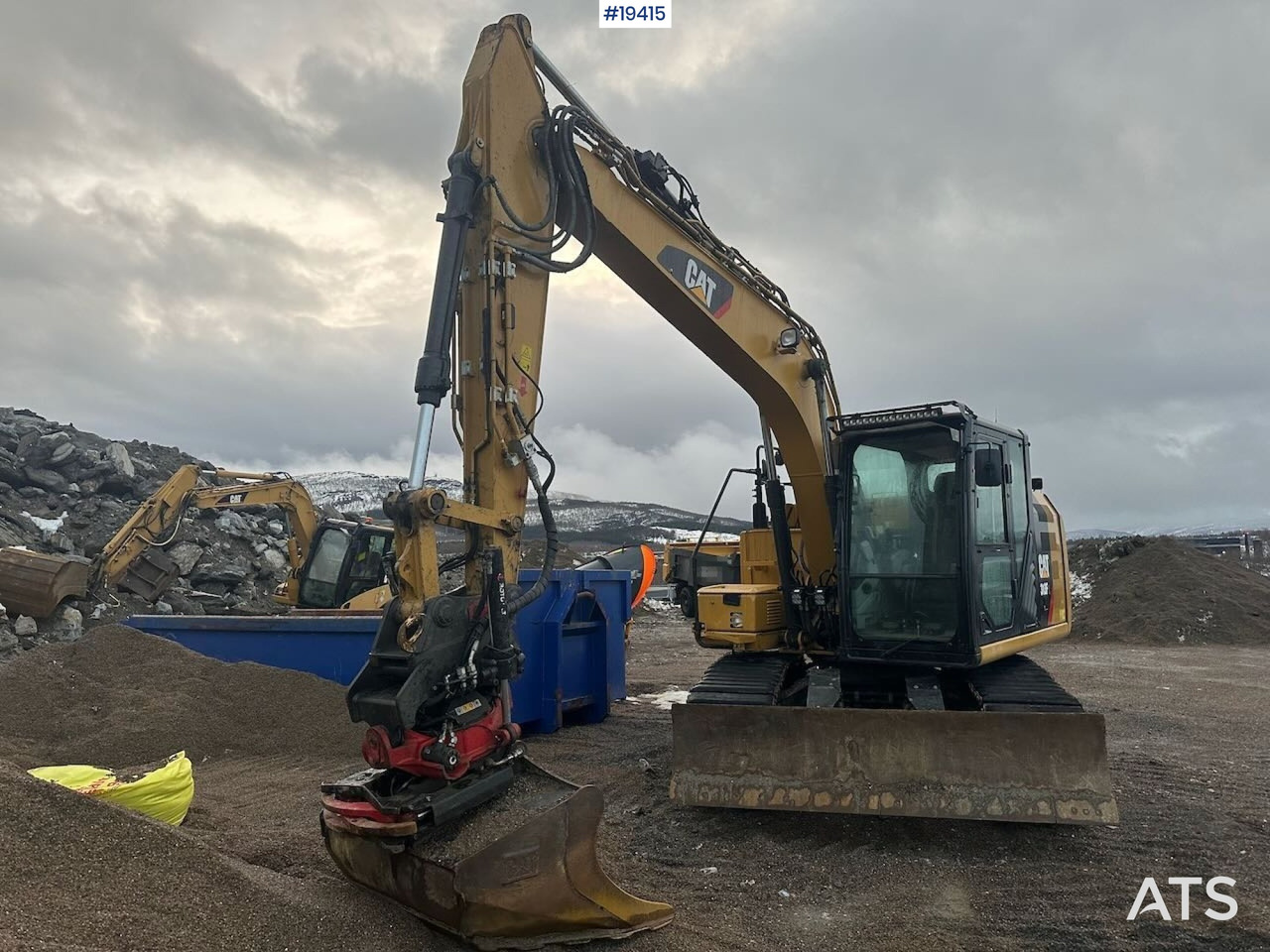 Caterpillar 313FL - Excavator: picture 3 Caterpillar 313FL - Excavator: picture 3