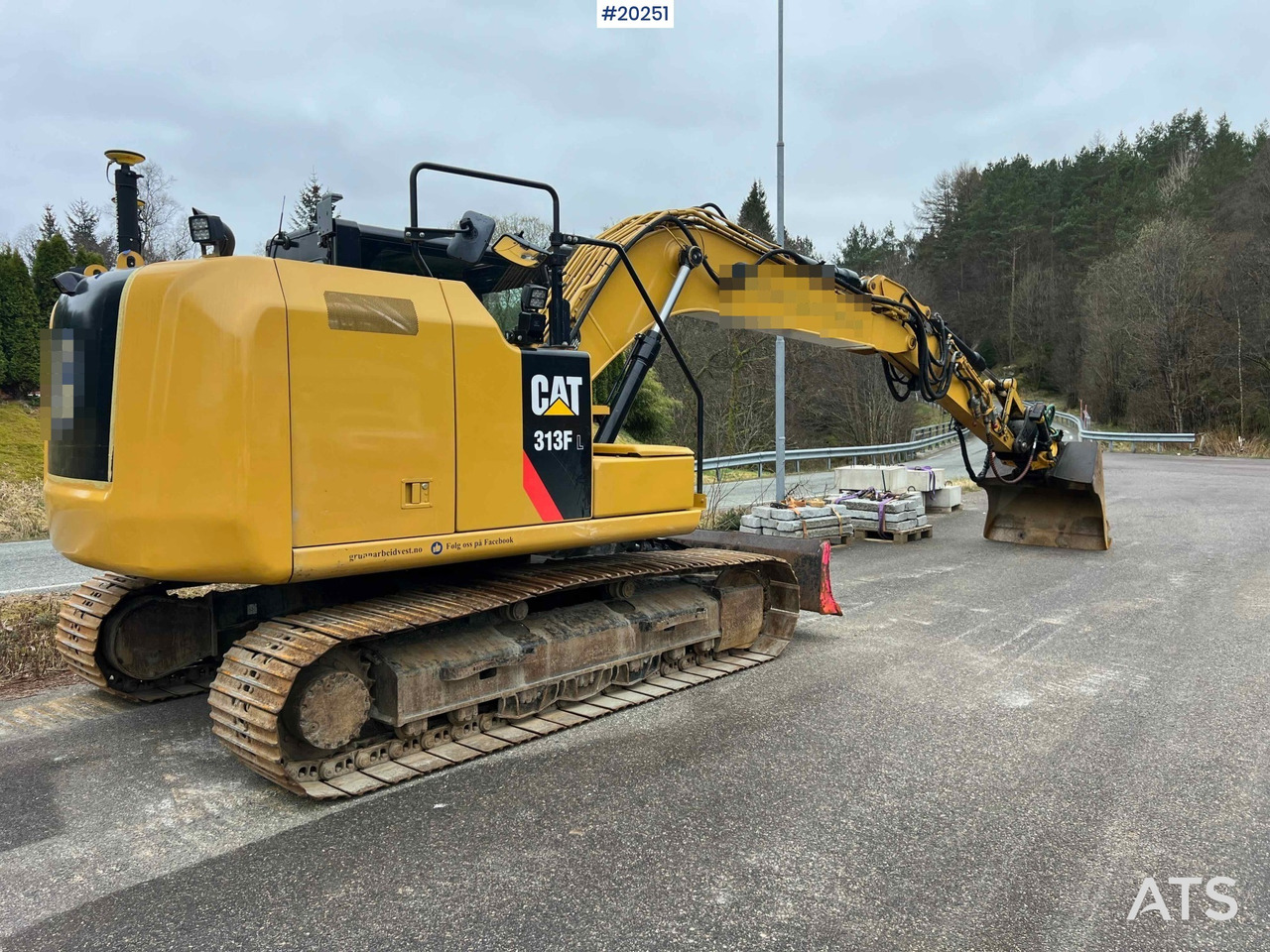 Caterpillar 313FL - Excavator: picture 2 Caterpillar 313FL - Excavator: picture 2