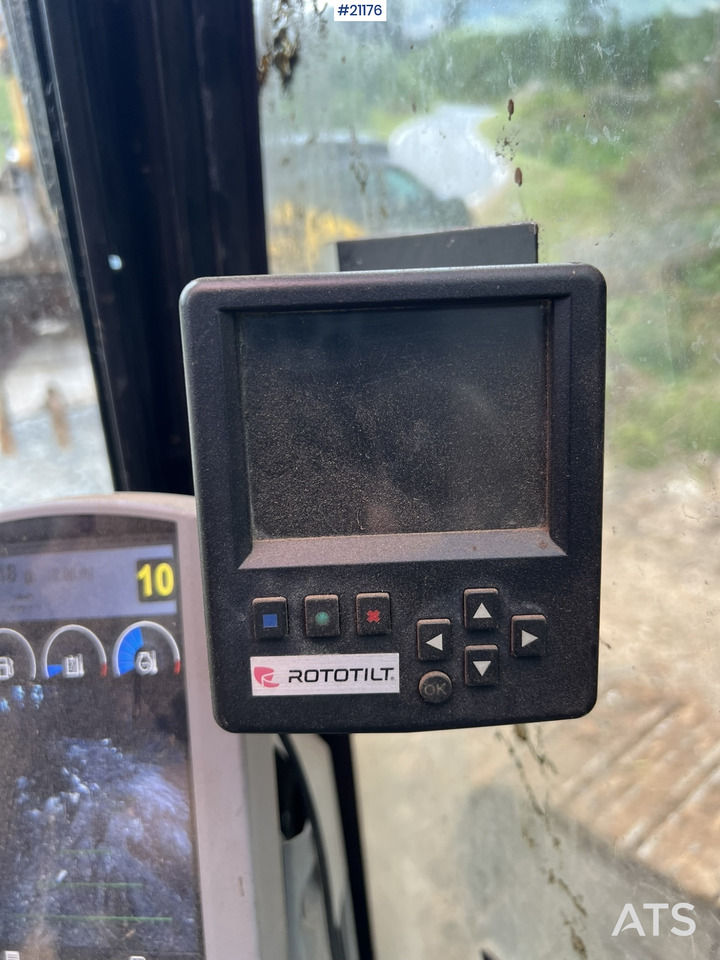 Crawler excavator Caterpillar 320EL-RR: picture 25