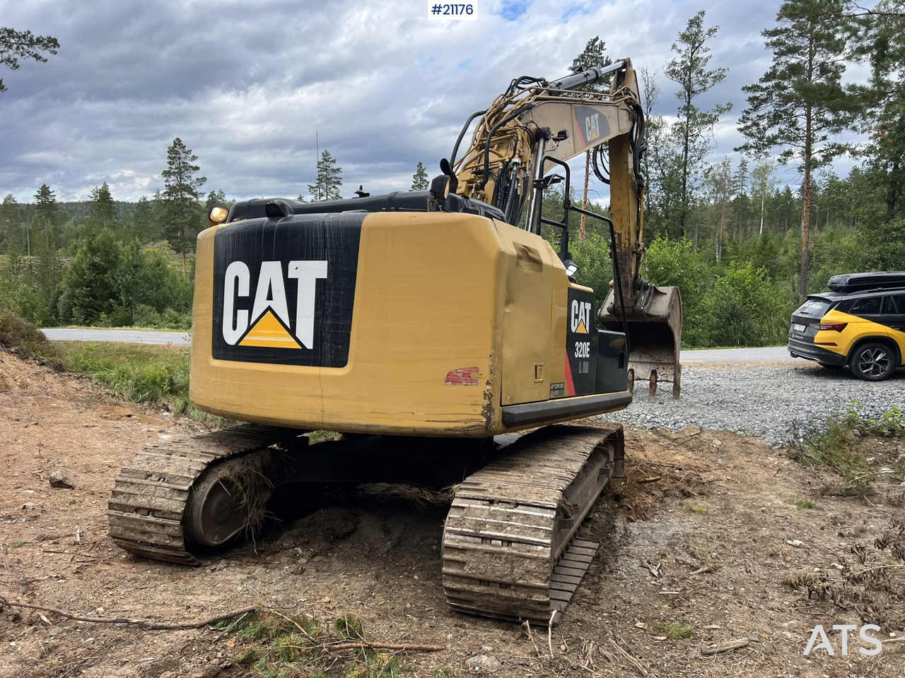 Crawler excavator Caterpillar 320EL-RR: picture 9