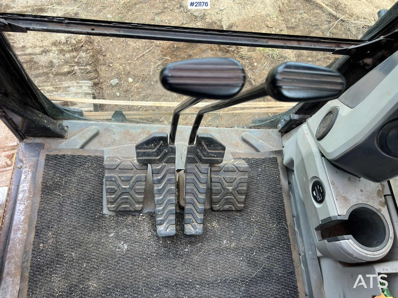 Crawler excavator Caterpillar 320EL-RR: picture 27