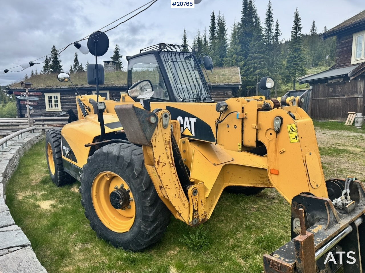 Telescopic handler Caterpillar TH360B: picture 6