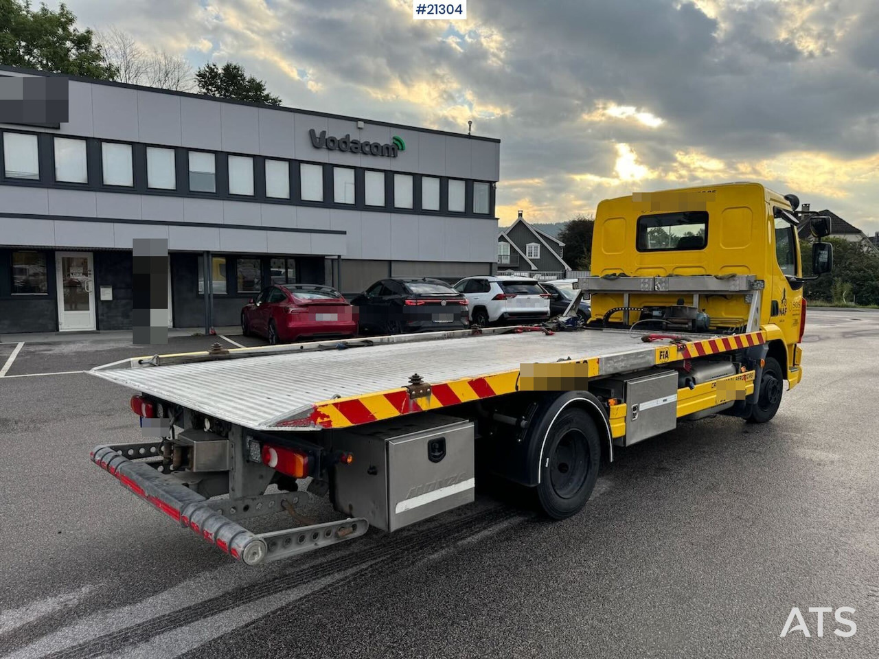 DAF LF210 - Tow truck: picture 3 DAF LF210 - Tow truck: picture 3