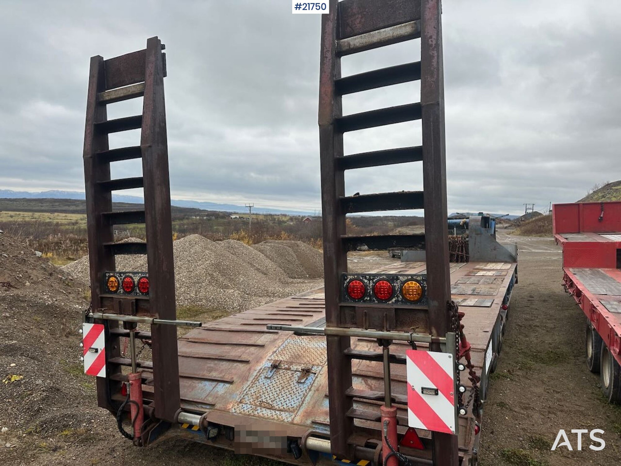 Damm 6-SD-355 6 akslet maskintralle - Low loader semi-trailer: picture 4 Damm 6-SD-355 6 akslet maskintralle - Low loader semi-trailer: picture 4