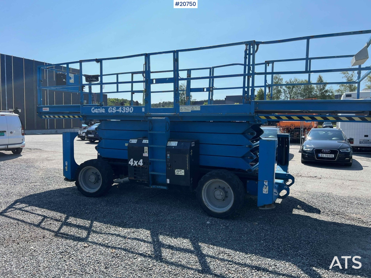Scissor lift Genie GS4390: picture 17