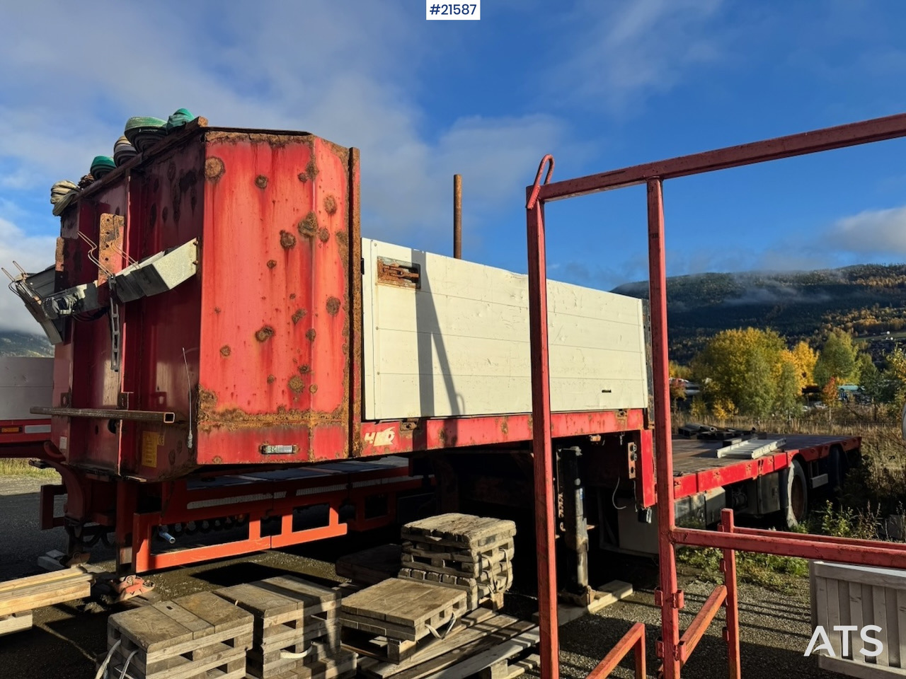 HRD Kransemi - Dropside/ Flatbed semi-trailer: picture 1 HRD Kransemi - Dropside/ Flatbed semi-trailer: picture 1
