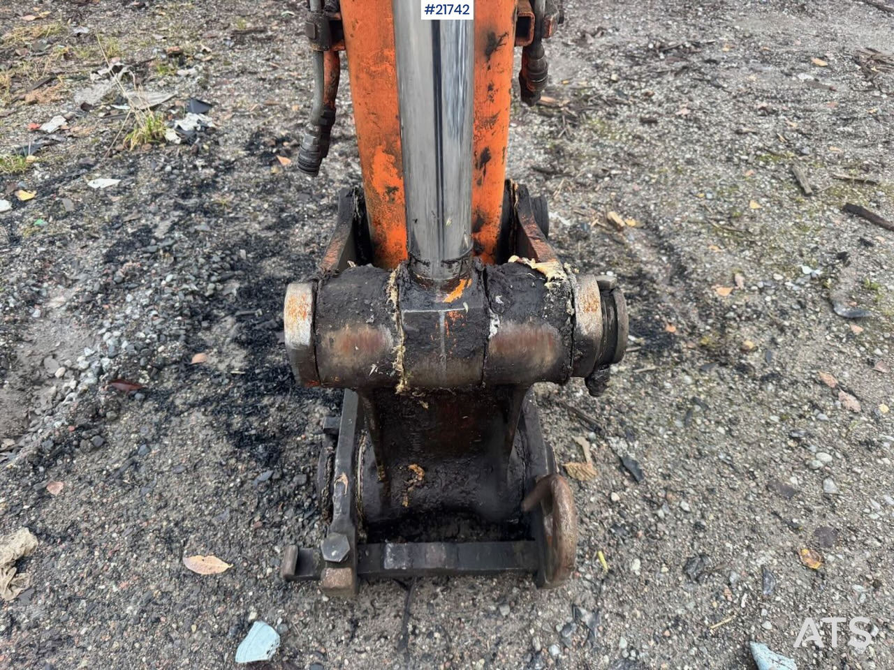 Crawler excavator Hitachi EX165 beltegraver m/ 2 skuffer: picture 20