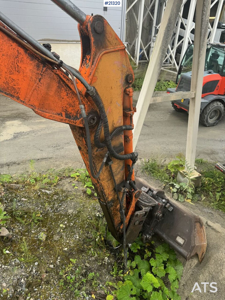Crawler excavator Hitachi EX60BL-3: picture 10